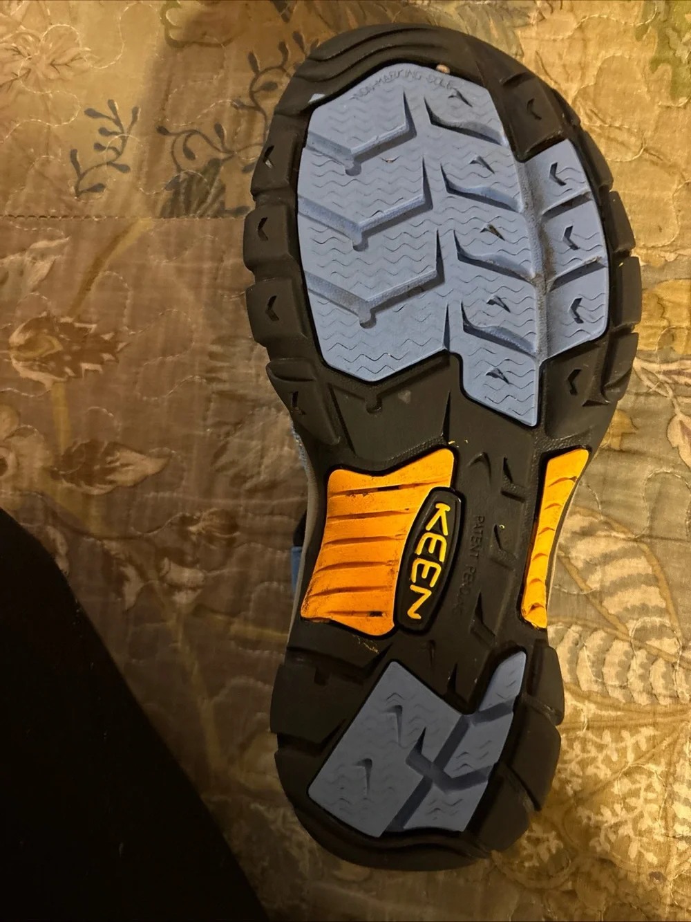 Women’s Keen Size 7 Outdoor Sandals with Protective Toe Blue with Yellow accents
